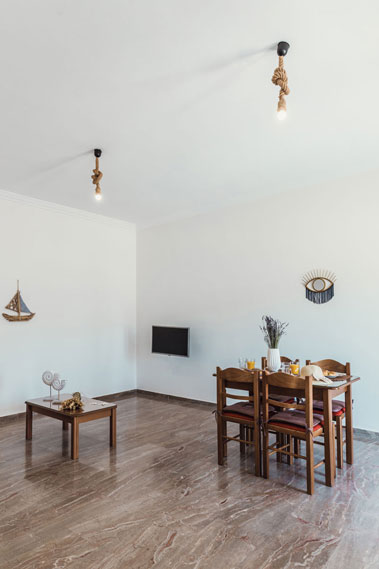 Naxian Asset Agios Arsenios - Sitting room with dinning table