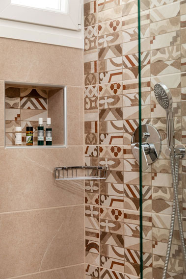 Naxian Asset Agios Arsenios - Modern bathroom